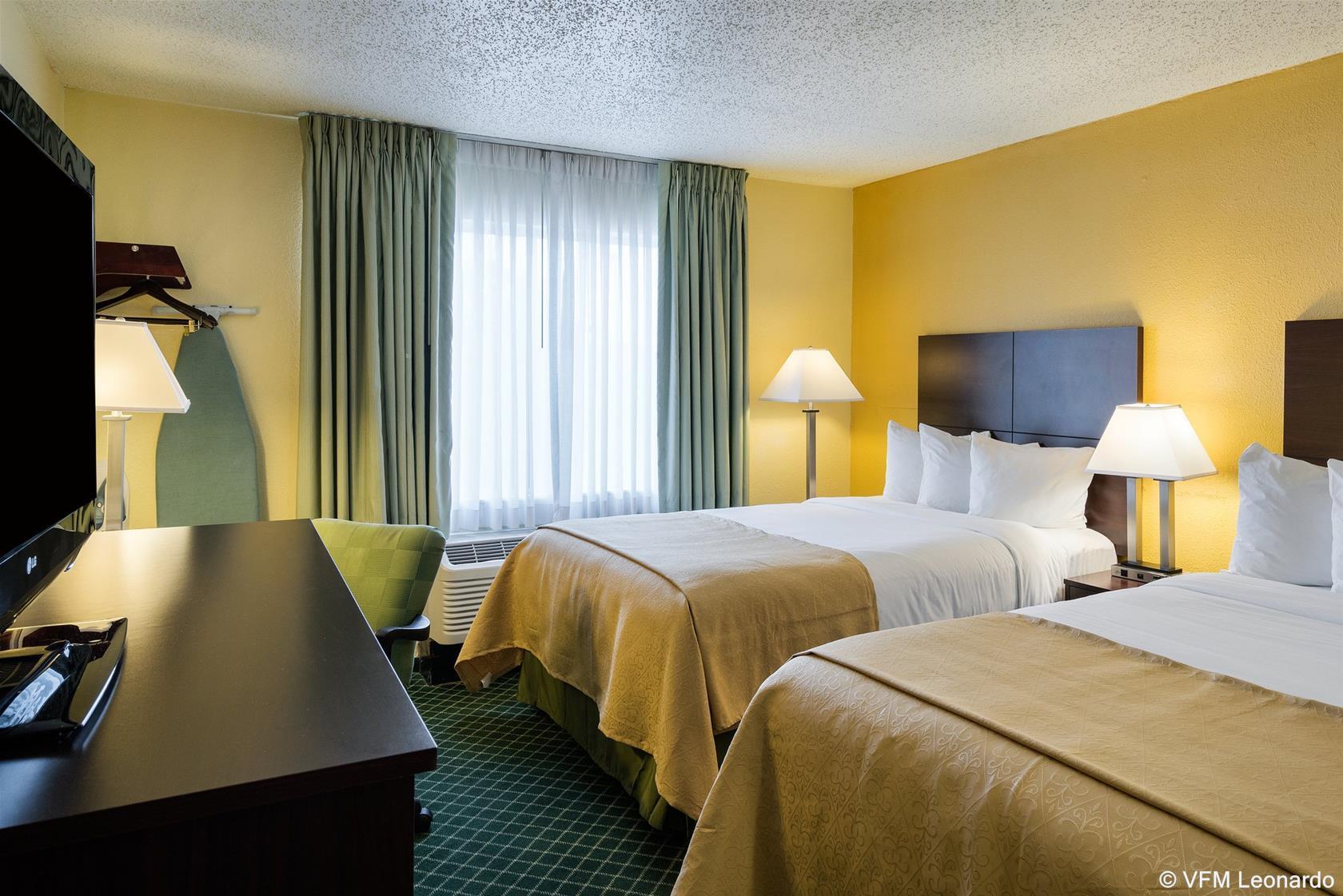 Quality Inn Ньюарк Экстерьер фото