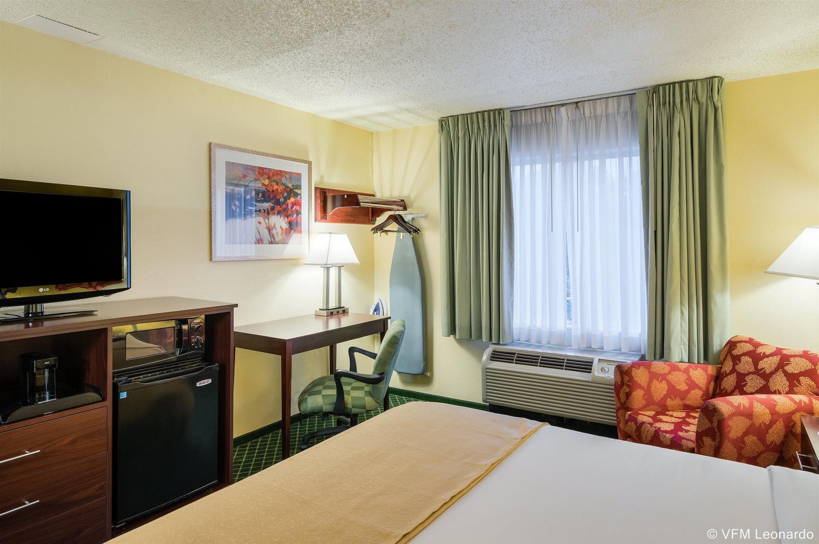 Quality Inn Ньюарк Экстерьер фото